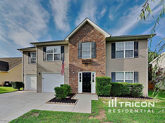 2nd image of 2713 Amber Crest Dr