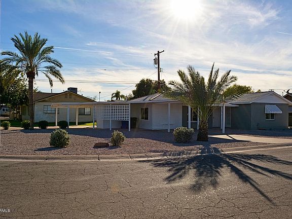 3rd image of 693 N Sunland Dr