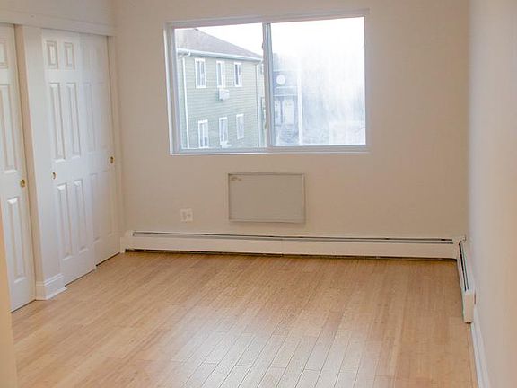 4th image of 143 Beach 97th St Floor 2