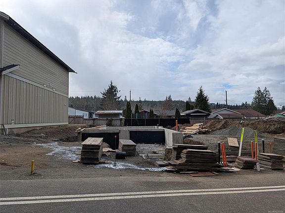 5th image of 1348 McKinley Rd