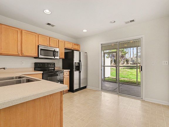 3rd image of 103 Barnacle Ln. #R-3