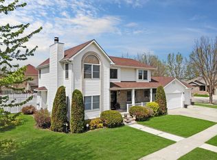 2221 4th Ave E, Williston, ND 58801