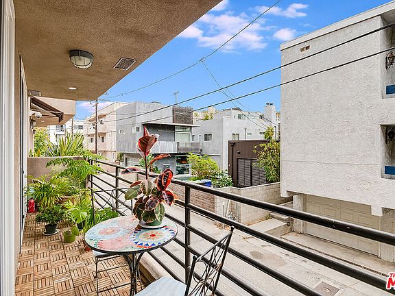4th image of 20 Catamaran St APT 104