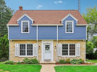 215 S Fischer Ave, Jefferson, WI 53549