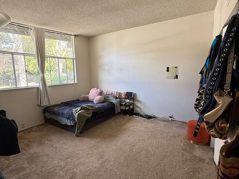 3210 Trawler Pl — Photo 5