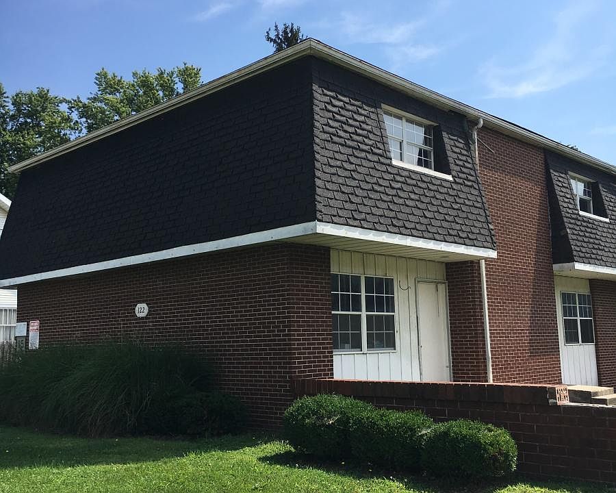 1st image of 122 N Buena Vista St