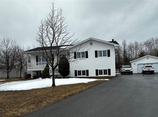 51 Snow Crescent, Grand Falls-Windsor, NL A2B1C7