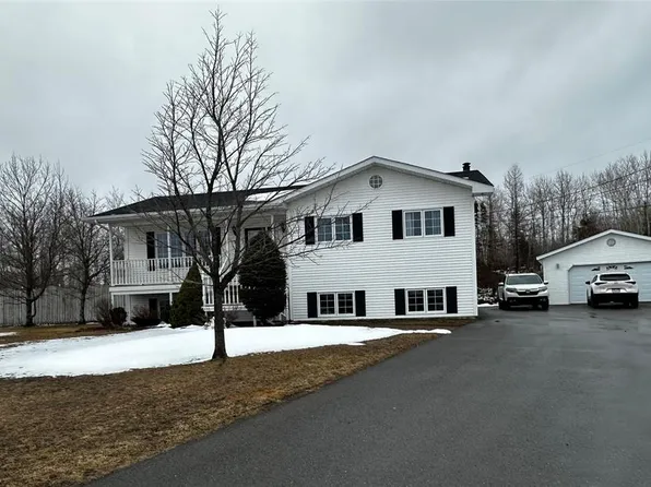 51 Snow Crescent, Grand Falls-Windsor, NL A2B1C7