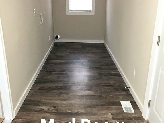 5th image of 802 W McCormick St