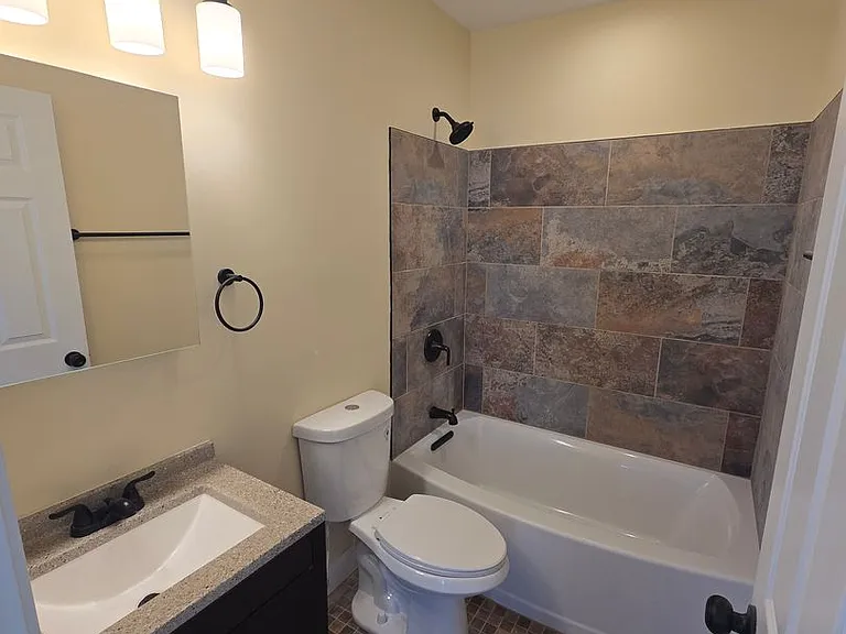 920 N Church St — Photo 15