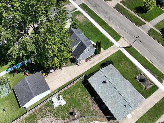 3rd image of 1130 Willow St