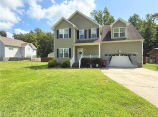 3605 Parr Ln, Chesapeake, VA 23323