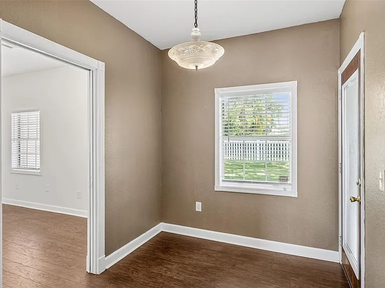 2603 N Ridgewood Ave — Photo 24