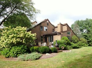 2 Old Field Ln, Weston, CT 06883