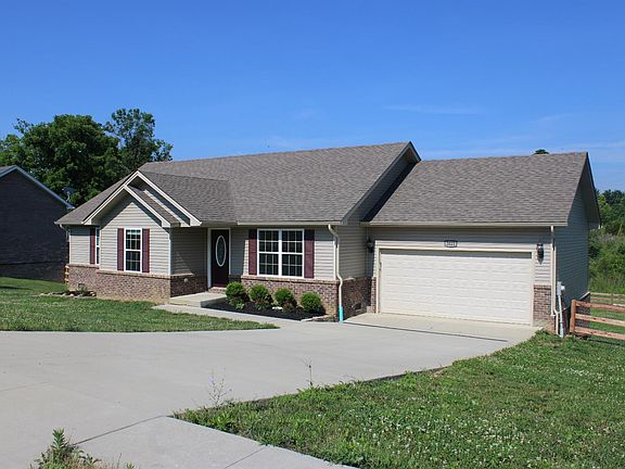 2nd image of 2021 Lucille Dr