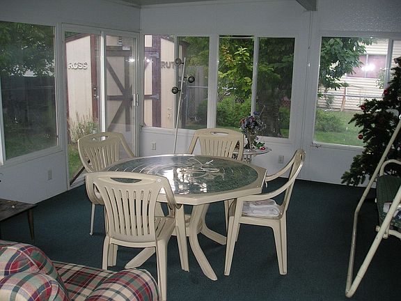 Nice sun room 