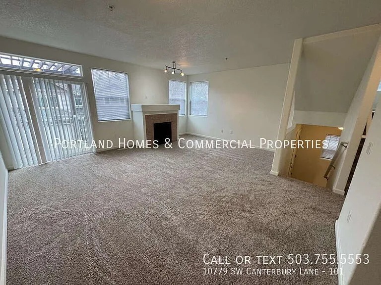 10779 SW Canterbury Ln #101 — Photo 2