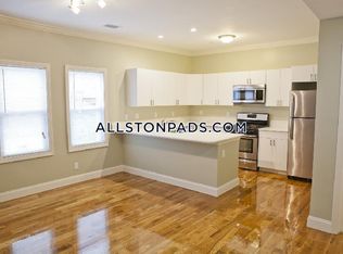 17 Imrie Rd #J2, Allston, MA 02134