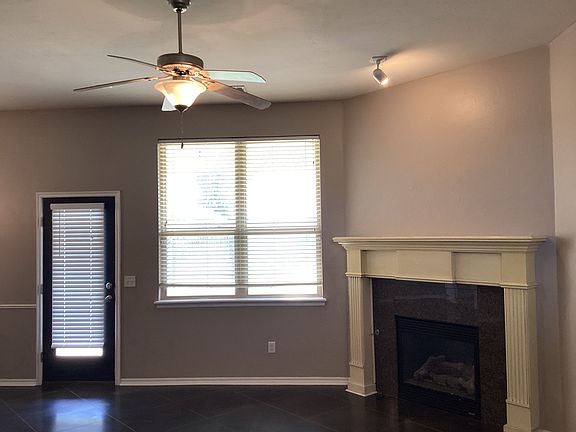 5th image of 600 SW 159th Ter