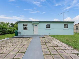 854 NW 1st St, Florida City, FL 33034