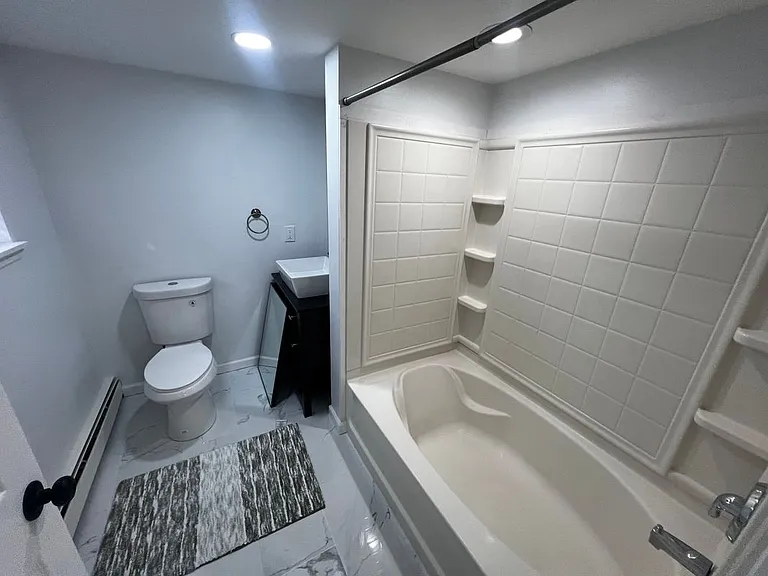 25 Spruce St — Photo 5