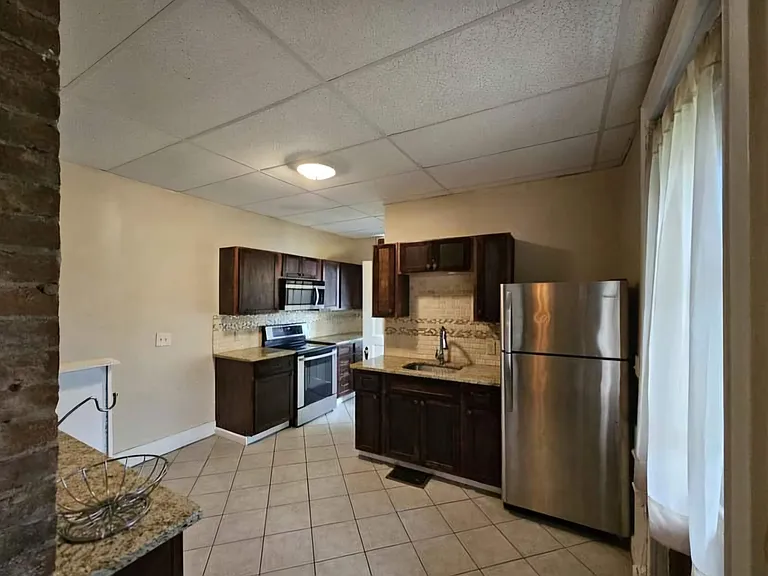 404 Park Ave #404 — Photo 9