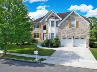 66 Monet Dr, Mays Landing, NJ 08330