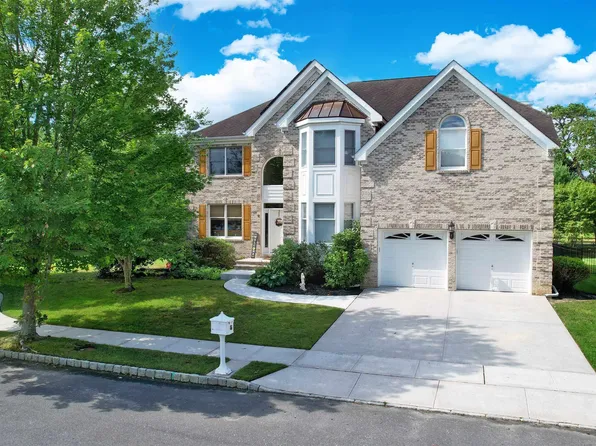 66 Monet Dr, Mays Landing, NJ 08330