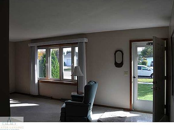 3rd image of 119 Donna Dr