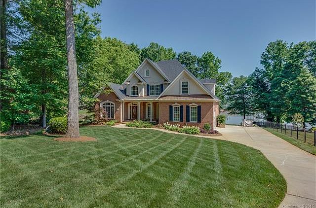 1st image of 402 Sebring Dr