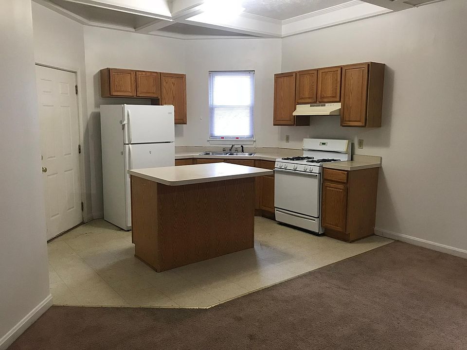 1st image of 315 W 5th St APT 1