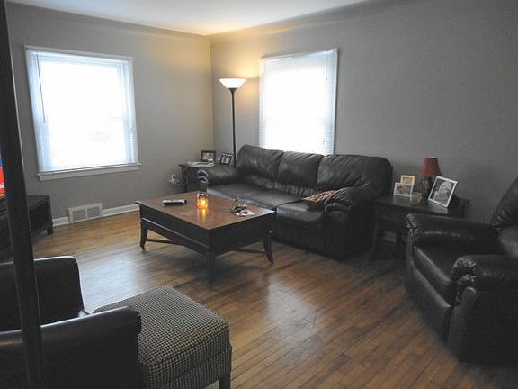 2nd image of 22200 Saint Gertrude St