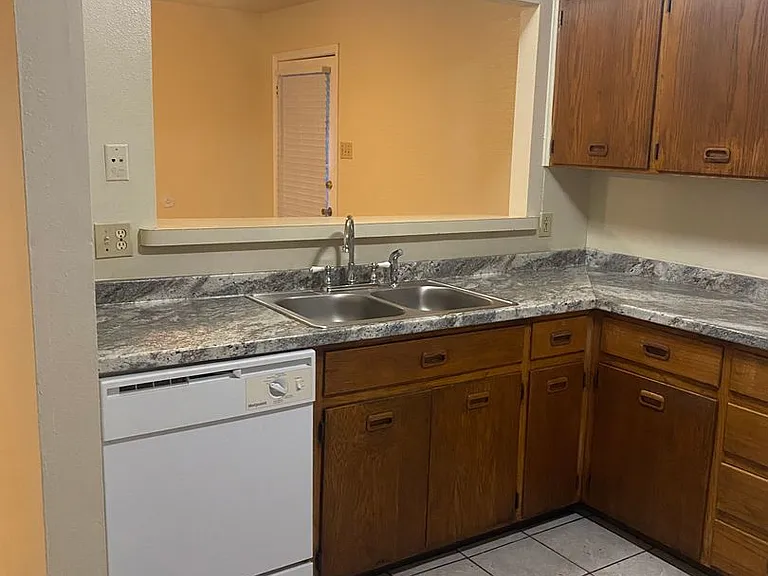 8271 Bayou Fountain Ave — Photo 4
