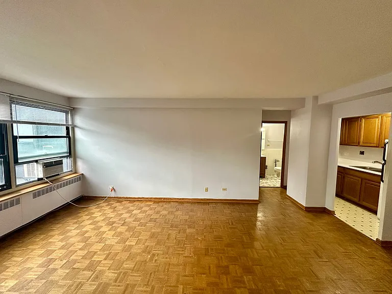 4180 Marine Terrace Apartments — Photo 57