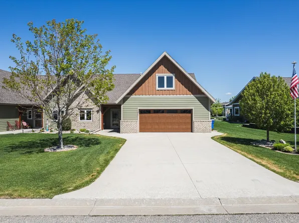 922 Lake Forest Cir, Detroit Lakes, MN 56501