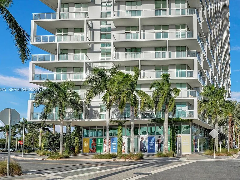 2000 Metropica Way #1408 — Photo 27