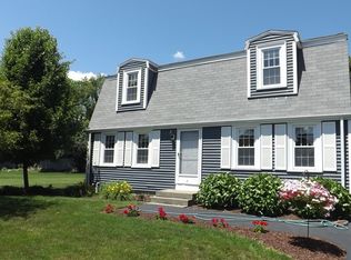 34 Bob White Ln, Bridgewater, MA 02324