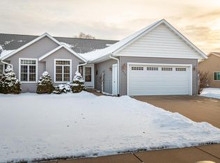 1218 Harvest Cir, Holmen, WI 54636