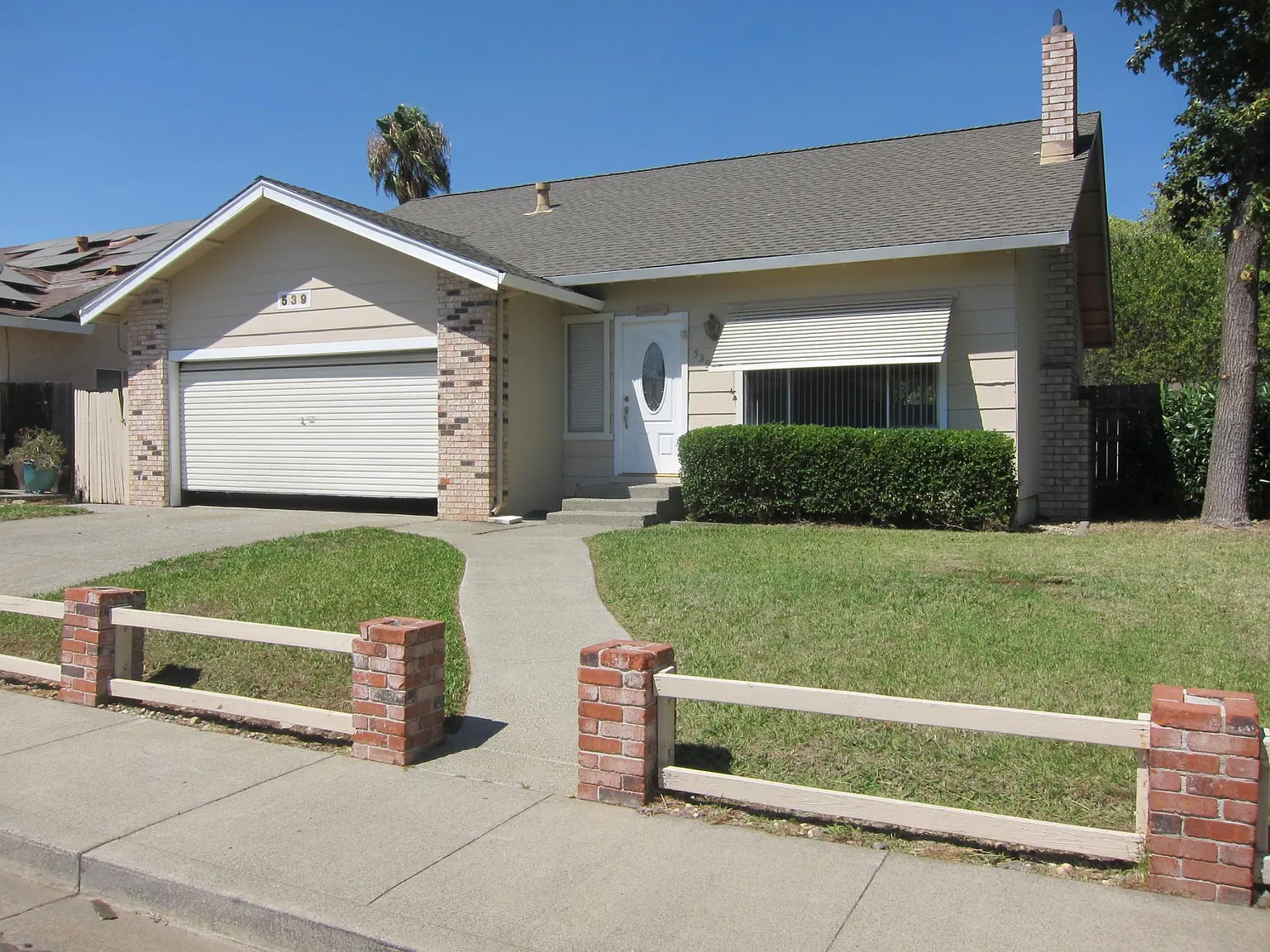 539 Greenwood Dr photo 1