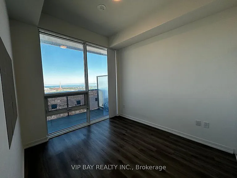 138 Downes St #5905 — Photo 39