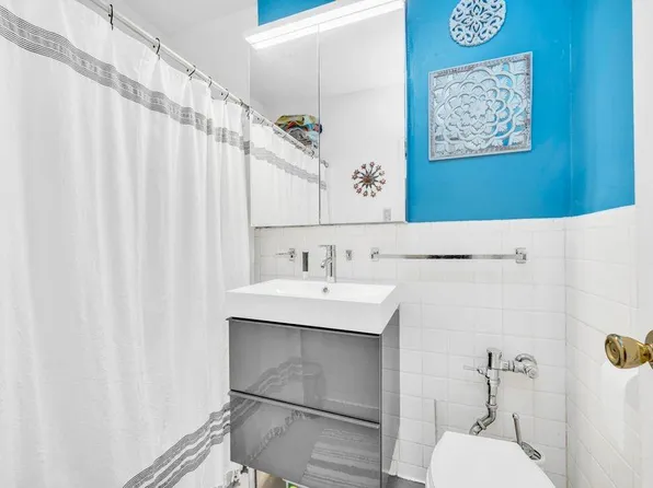 9201 Shore Road image 16 of 30