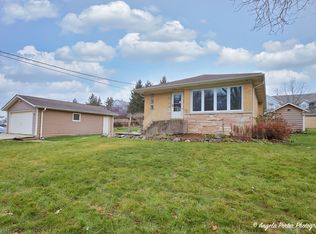 40 Pine Tree Row, Lake Zurich, IL 60047