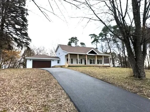 231 Lincoln Hills Dr, Valparaiso, IN 46385