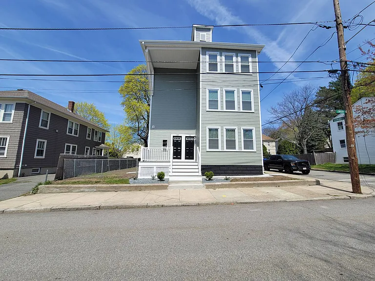 121 Lowden St #2 — Photo 5