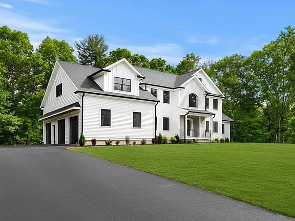 2nd image of 100 Marblehead St