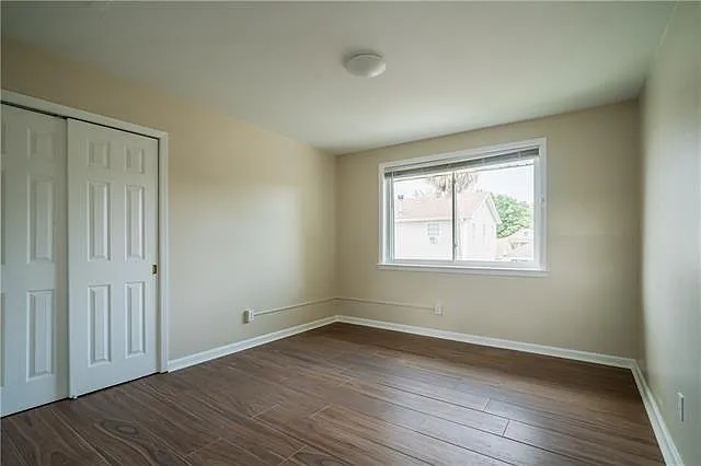 1621 Caton Ct — Photo 12