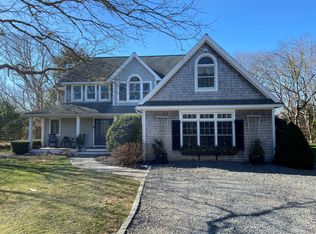 5 Bold Meadow Cir, Edgartown, MA 02539