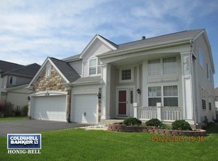 1638 Montclair Dr, Elgin, IL 60123