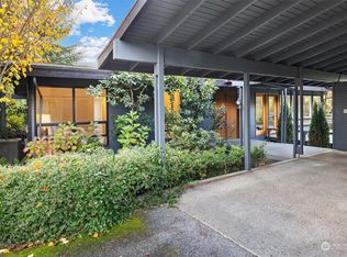 7919 NE 26th St, Medina, WA