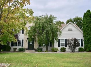 1560 Thornwood Vw N, Easton, PA 18040